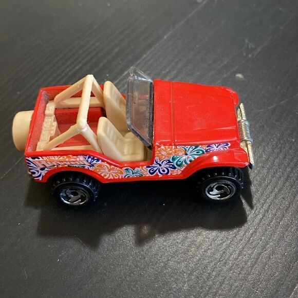 Vintage Hot Wheels 1990 Jeep Floral - Picture 3 of 5